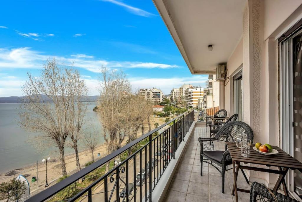 Bright Central Apartment With Splendid Sea View! Chalkís Exterior foto
